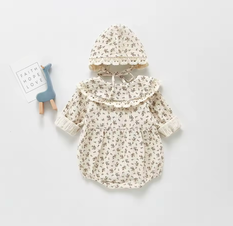 Blommig Onepiece med matchande Hatt