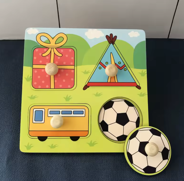 Träpussel för barn